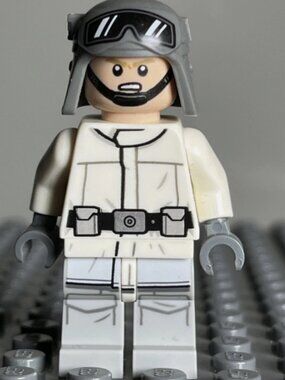 LEGO Star Wars Hoth Imperial AT-ST Driver Minifigure (75322) sw1183 - 2V